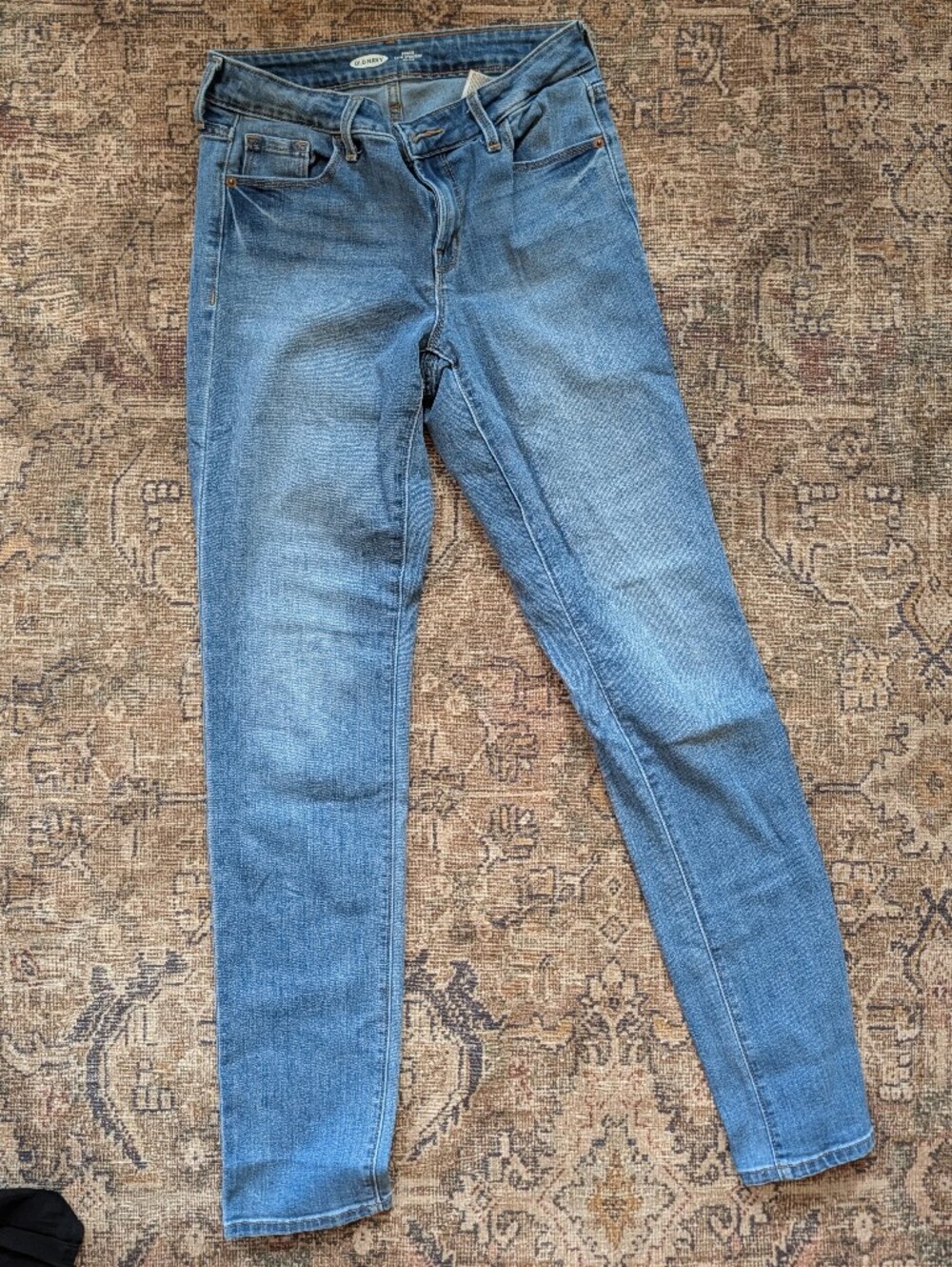 Old Navy Women's Skinny Jeans in Light Blue Wash